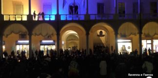 Presidio e concerto per la pace in Ucraina a Faenza | VIDEO