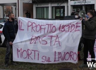 Operaio morto a Cervia: protesta di Cobas e Potere al Popolo | VIDEO