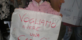 Sfrattati da 2 anni, oggi finalmente hanno una casa. La storia di una famiglia nel ravennate