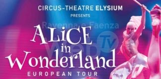 Alice in Wonderland con il Circus-Theatre Elysium di Kiev