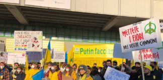 Da Ravenna a Verona, giovani allevatori e agricoltori in piazza con mucche per dire “Stop!” alla guerra