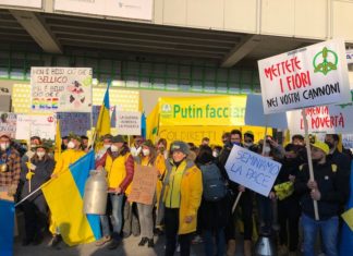 Da Ravenna a Verona, giovani allevatori e agricoltori in piazza con mucche per dire “Stop!” alla guerra