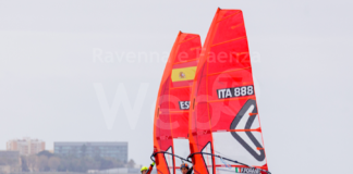 Windsurf: Ricca esperienza tecnica per l’Adriatico Wind Club e i suoi surfisti Barletta e Forani, a Cadice