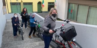 Cotignola: realizzata una canalina scivolo per rendere le scale a portata di bicicletta