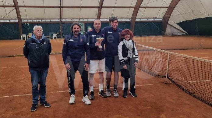La squadra del Ct Cervia in una recente premiazione