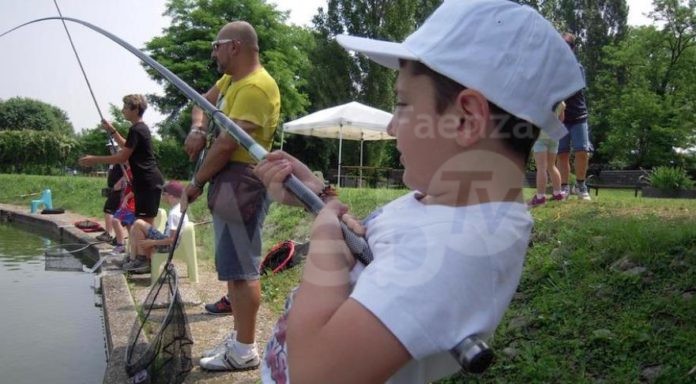 Pesca sportiva al parco Pertini (2)