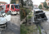 Caccia ai piromani due auto in fiamme questa mattina alla Zalamella