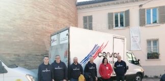 Ucraina: più di 300 scatoloni con beni di prima necessità donati da Confartigianato alla Caritas | VIDEO