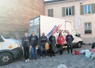 Ucraina: più di 300 scatoloni con beni di prima necessità donati da Confartigianato alla Caritas | VIDEO