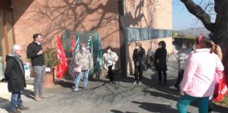 Riorganizzazione dei lavoratori di cucine e pulizie: sindacati in presidio a Villa Azzurra | VIDEO