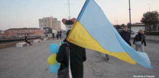 Arrivate a Ravenna le prime famiglie scappate dall’Ucraina | VIDEO