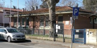 Scuola dell’infanzia di Piangipane. I genitori presentano una petizione per chiedere più sicurezza | VIDEO