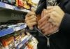 Caro prezzi, aumentano i furti al supermercato