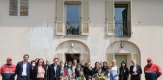 Uova e giocattoli per i bambini ucraini