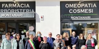 Linea Rosa, un nuovo giardino di Fiori di Ravenna città amica delle donne è fiorito in piazza dei Goti