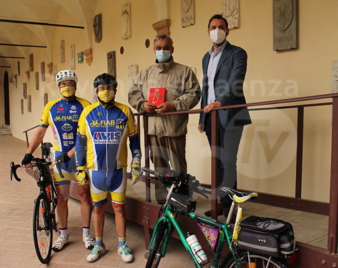 Dono con Costantini 3