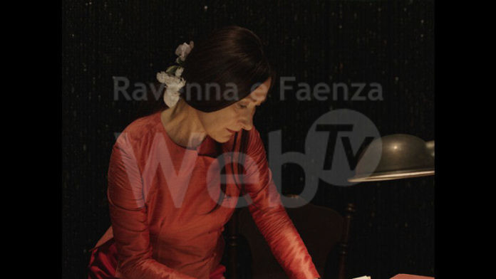 Ermanna Montanari Vita agli arresti di Aung San Suu Kyi