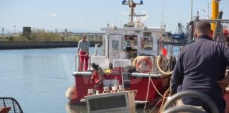 Maltempo, numerosi gli interventi dei Vigili del Fuoco, in mattinata recupero barca affondata