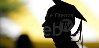 Simone morto a 16anni travolto dal treno, il lutto: Quello che non doveva accadere!