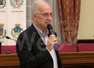 Walter Veltroni a Faenza con il suo romanzo “La scelta” | VIDEO