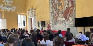 Oceandipity, tra i tanti visitatori della mostra a Palazzo Rasponi anche molti giovani e studenti