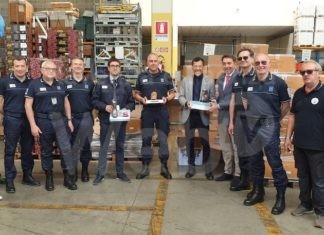 Ravenna: donazione di scarpe alla popolazione ucraina