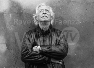 I versi di Stefano Simoncelli alla Biblioteca Manfrediana: incontro con Independent Poetry