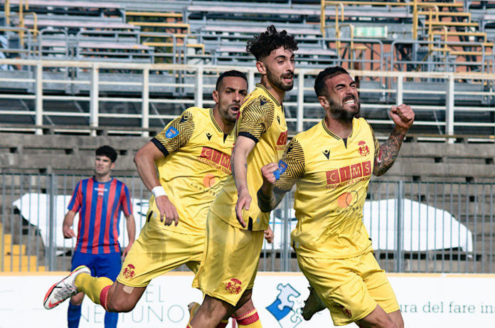 dbbd216a-aece-4379-b3d5-0ea52a3d05de