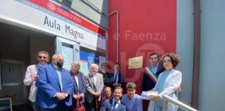 Donato un ecografo palmare di ultima generazione alla Gastroenterologia di Ravenna