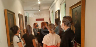 Bagnacavallo: Un gruppo di bambine e bambini ucraini in visita a museo e biblioteca