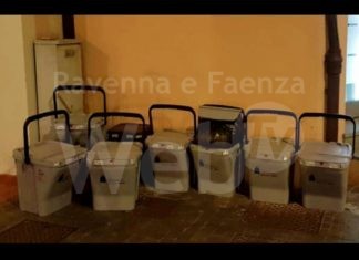 Quasi 13 mila kit non ritirati per la raccolta differenziata a Ravenna: ora arriveranno sanzioni