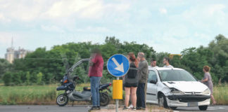 Auto contro scooter, grave scooterista 60enne trasportato al Bufalini in elicottero