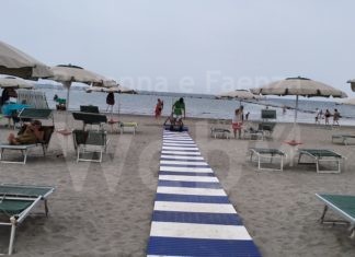 A Punta Marina una passerella per portare i diversamente abili in acqua