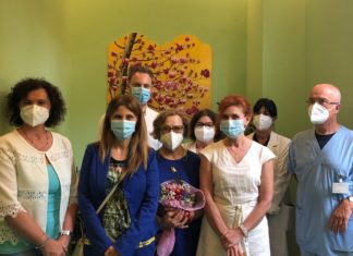 La bellezza che cura: all’Hospice di Lugo i nuovi pannelli dell’artista Rita Mangano