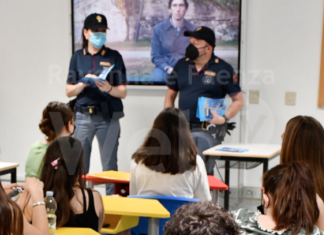 La Polizia di Stato nelle scuole per la “Giornata internazionale dei bambini scomparsi”