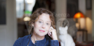 L’ultima immagine di James Hillmann: Un testamento prezioso di mosaici