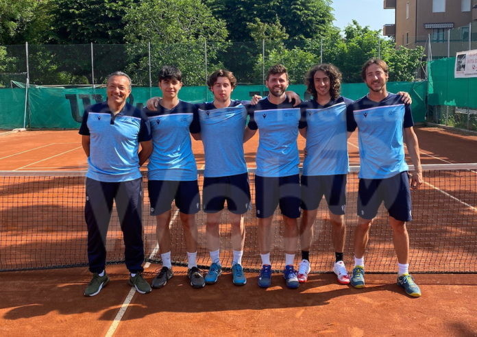 Tennis Club Faenza - Serie B2 maschile 2022 Da sx Enrico Casadei, Andrea Bosi, Leonardo Fabbri, Edoardo Pompei, Mattia Bandini, Romeo Falconi (2)