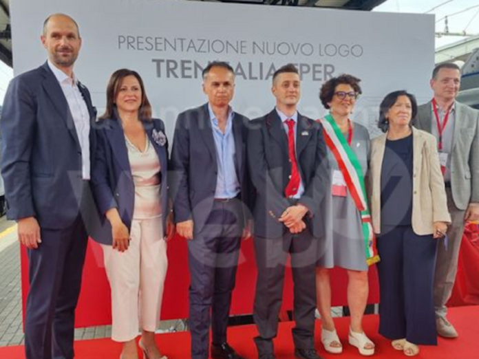 f08bc4c5cb7b71b183c6c95f061cb7b9f8a30a20f33a3871a33640b0a78bcccb