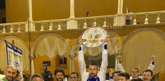 Bandiere: al Rosso il Singolo, al Giallo la Piccola Squadra e al Borgo Durbecco la Grande Squadra