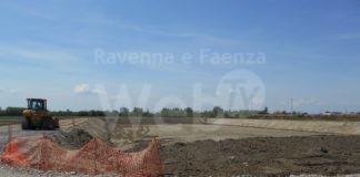 Ancisi (LpRa): Montagne di fanghi portuali su campi di grano di 2,6 ettari