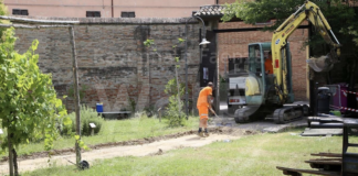 Bagnacavallo, Giardino dei Semplici: in corso i lavori di rifacimento del camminamento e del fossato