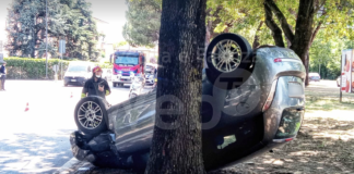 Incidente in Viale Randi, scontrate due auto. Fortunatamente nessun ferito
