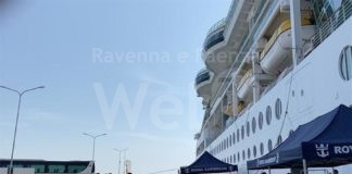 Opposizione, Porto Corsini: Croceristi costretti a percorrere più di un 1km a piedi per accedere alle spiagge