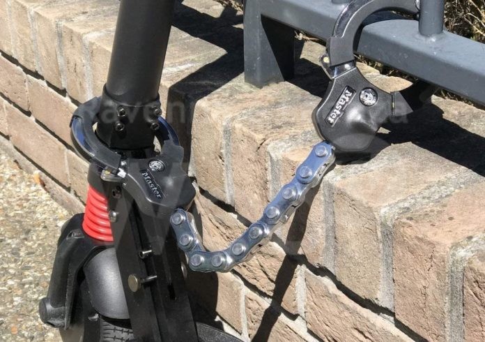 master-lock-antifurto-per-bicicletta-manette-serratura-a-chiave-3