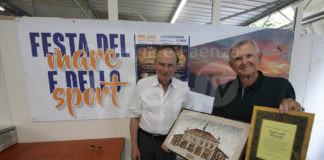 Fabbrica Vecchia 2022: Premiato il presidente Giancarlo Bazzoni da Beppe Rossi console del Touring Club