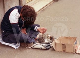 Eurostat: cresce rischio povertà in Italia, 20,1% nel 2021