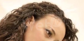 Fusignano: Cristina Di Pietro canta Battisti al parco Piancastelli