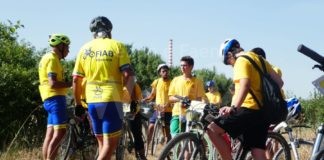 FIAB Ravenna con le Magliette Gialle di Lavori in Comune