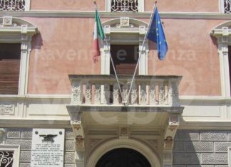 Nuova vita per il portone monumentale del Museo Baracca