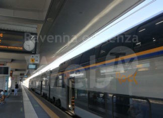 Molesta una ragazza sul treno: arrestato nel ravennate